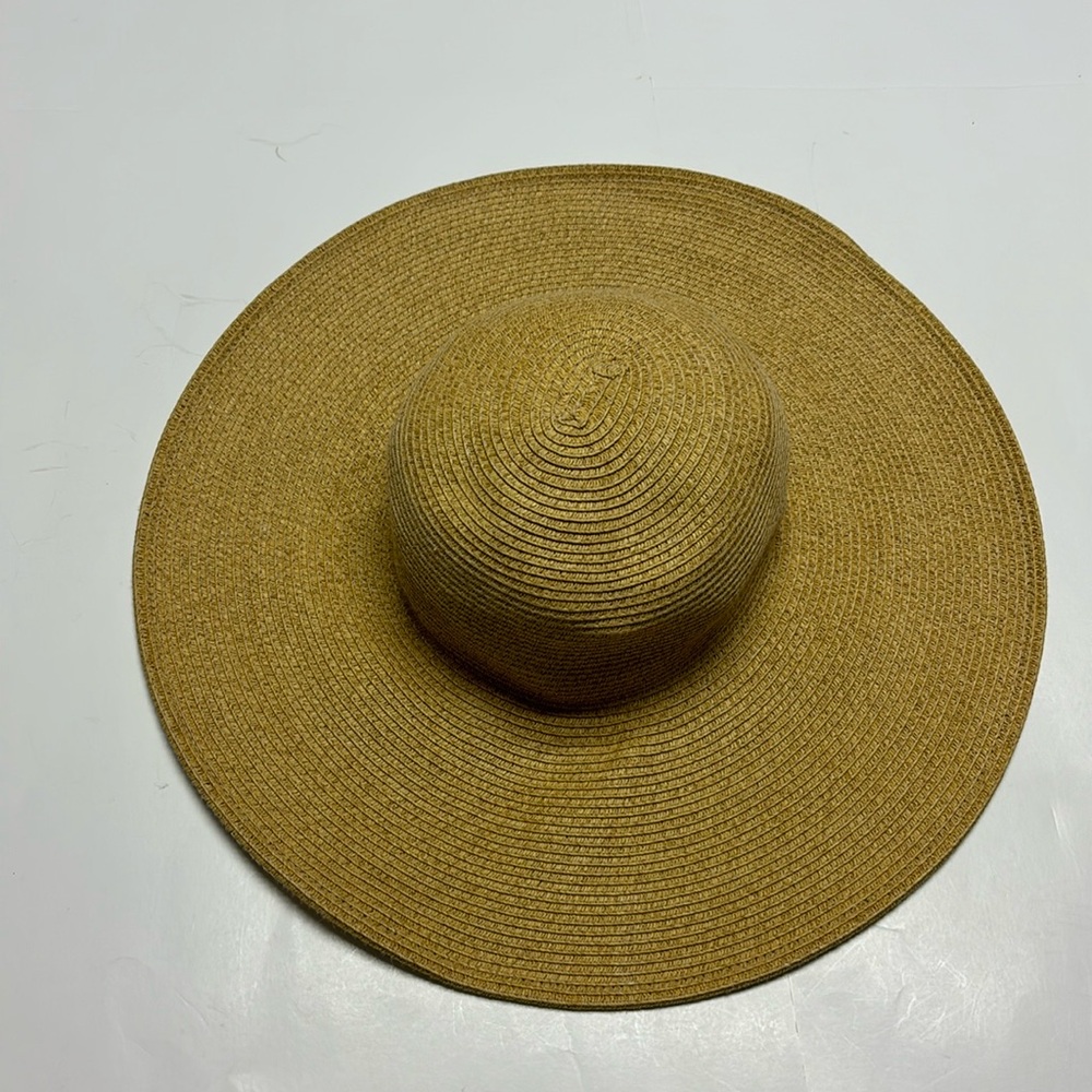 Women’s Tan wide brim sun hat